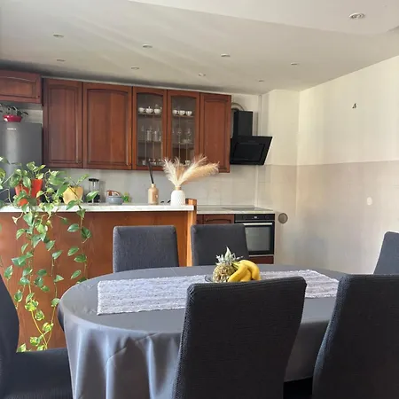 Sara Apartman