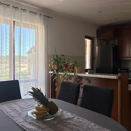 Sara Apartman *